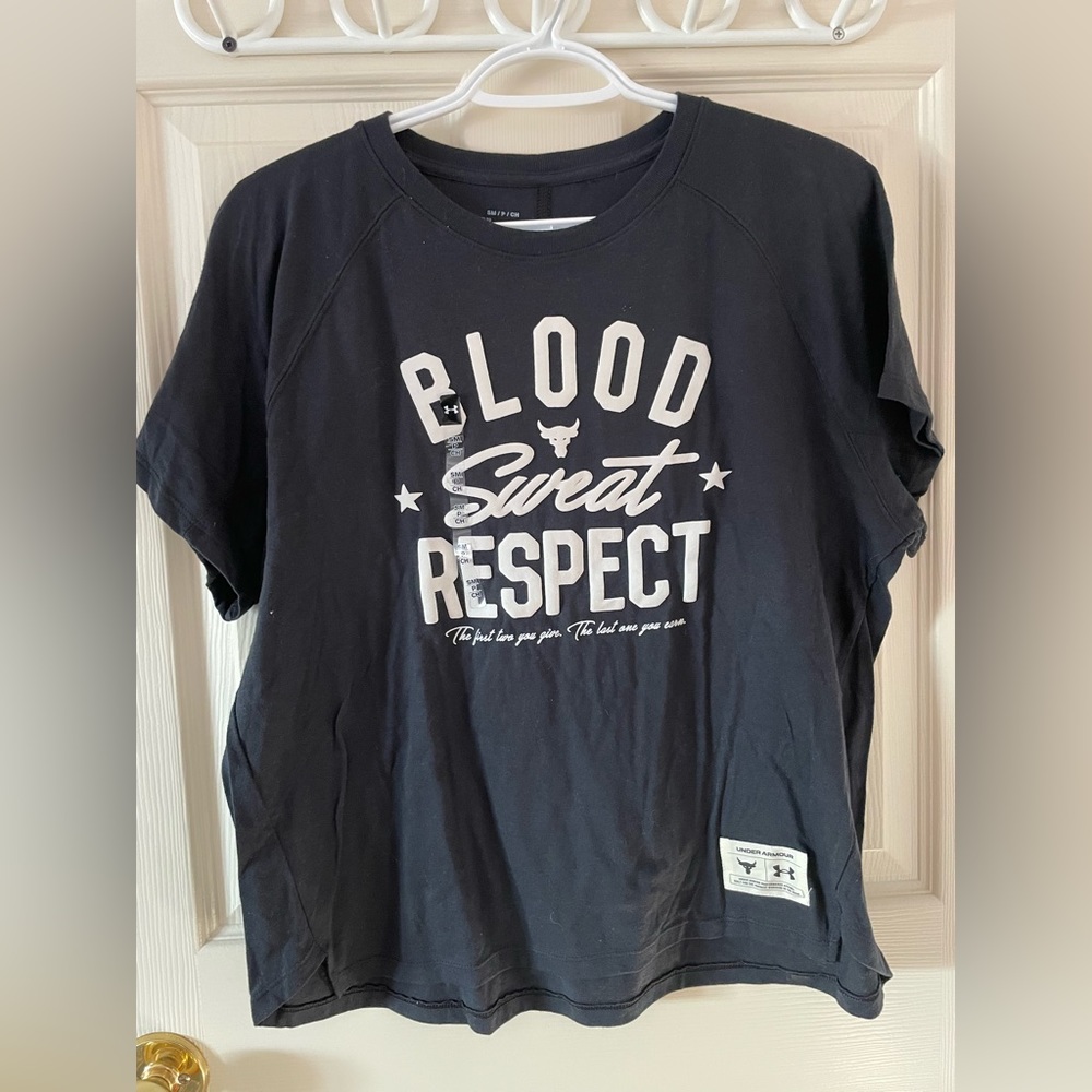 Woman’s Under Armour Shirt